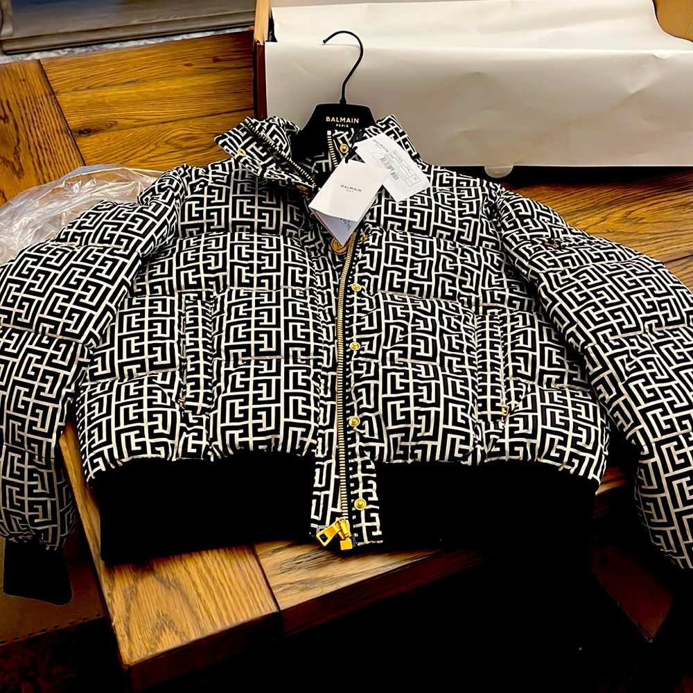 Brand new with tags- Balmain Puffer jacket size 38=6